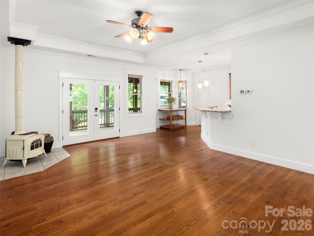 100 Klein Street, Asheville, NC 28805