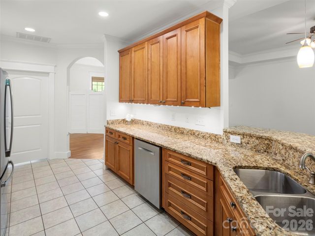 100 Klein Street, Asheville, NC 28805