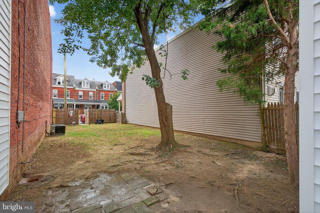 623 E CHESTNUT ST, Lancaster, PA 17602