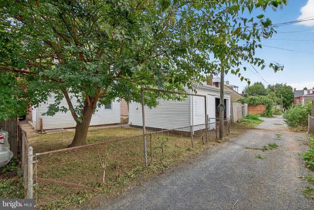 623 E CHESTNUT ST, Lancaster, PA 17602