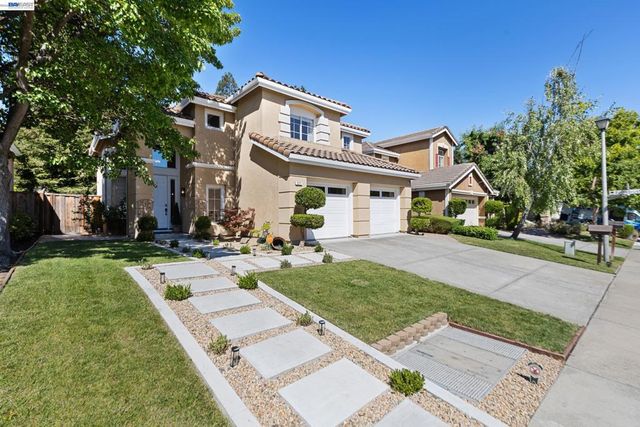 377 Squirrel Ridge Way, Danville, CA 94506