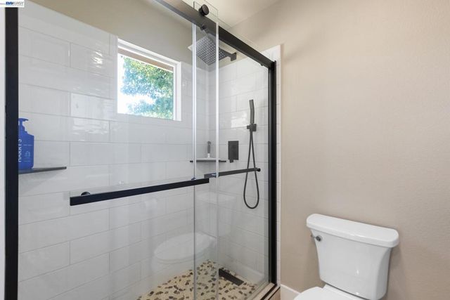 377 Squirrel Ridge Way, Danville, CA 94506