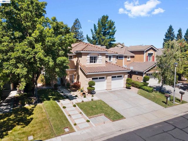 377 Squirrel Ridge Way, Danville, CA 94506