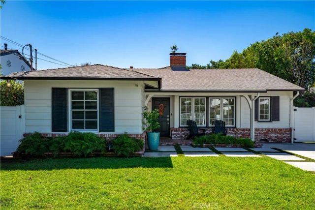 12706 Hortense Street, Studio City, CA 91604