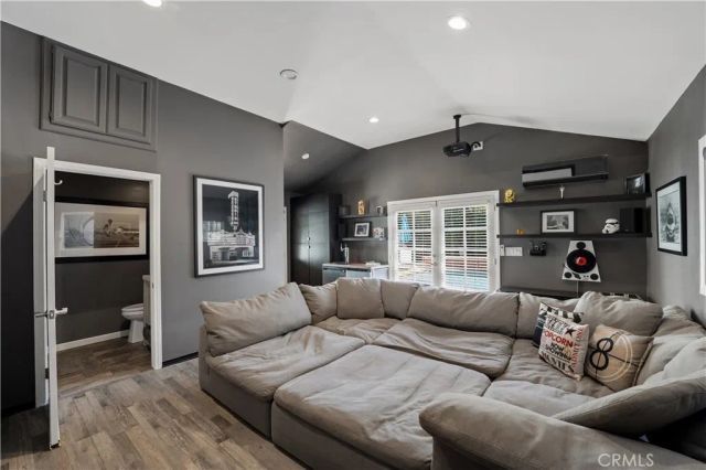 12706 Hortense Street, Studio City, CA 91604