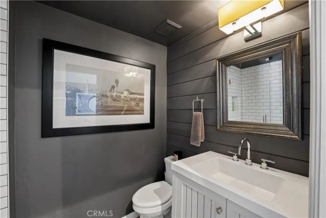 12706 Hortense Street, Studio City, CA 91604