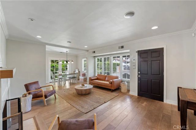 12706 Hortense Street, Studio City, CA 91604