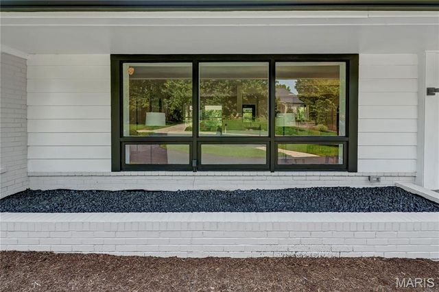 18 Spoede Hills Drive, St Louis, MO 63141