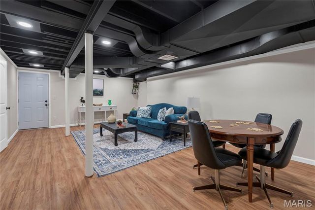 18 Spoede Hills Drive, St Louis, MO 63141
