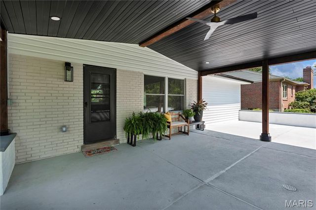 18 Spoede Hills Drive, St Louis, MO 63141