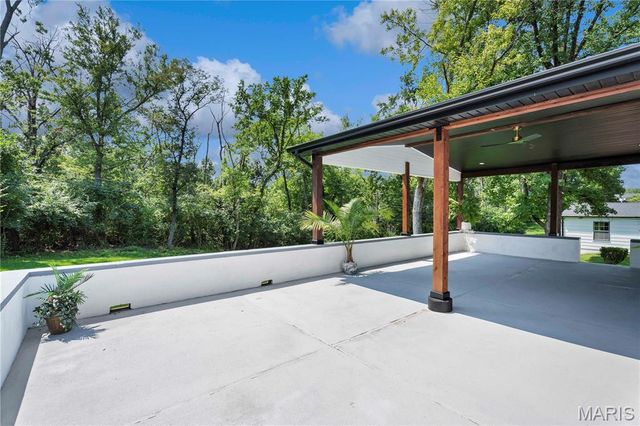 18 Spoede Hills Drive, St Louis, MO 63141