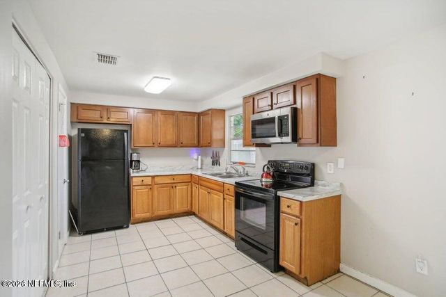 2704 TINA Lane, Middleburg, FL 32068