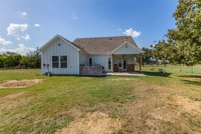 357 Private Road 7782, Wills Point, TX 75169