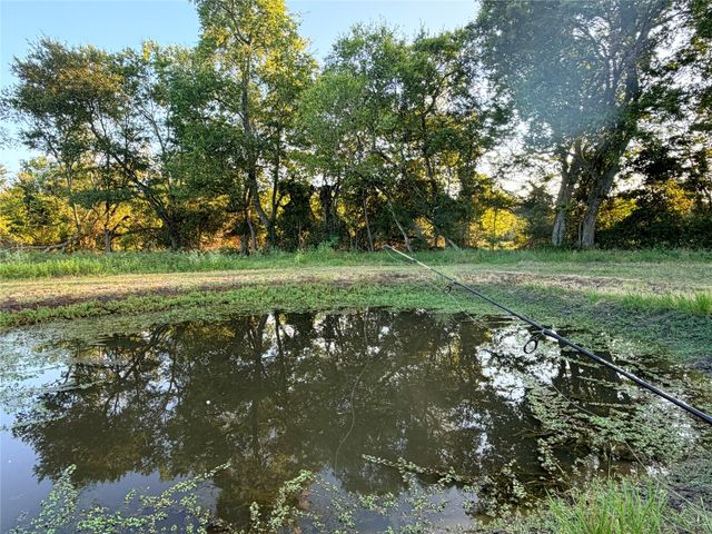 357 Private Road 7782, Wills Point, TX 75169