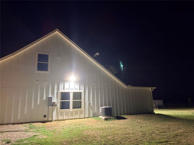 357 Private Road 7782, Wills Point, TX 75169
