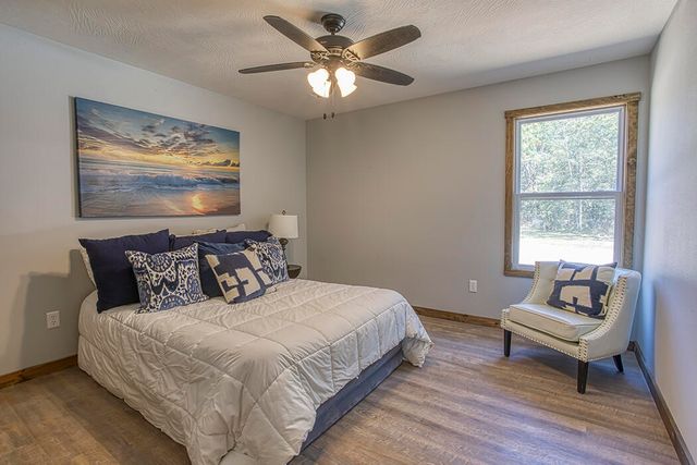 200 Bluebell Road, Billings, MO 65610