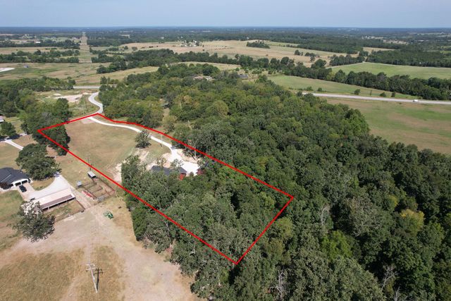 200 Bluebell Road, Billings, MO 65610