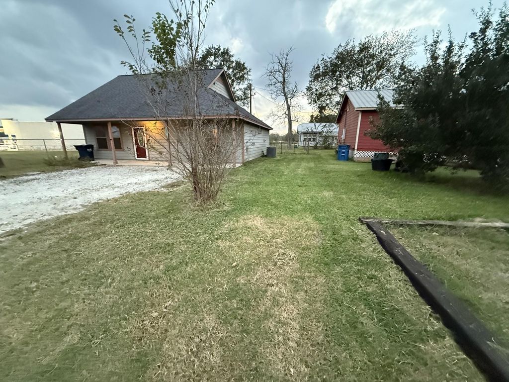 209 6th Street, Dobbin, TX 77333