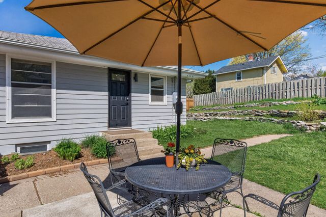 1001 34th Avenue NE, Minneapolis, MN 55418