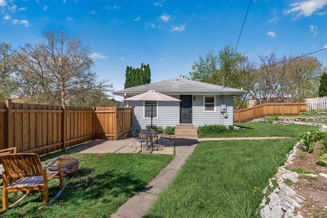 1001 34th Avenue NE, Minneapolis, MN 55418