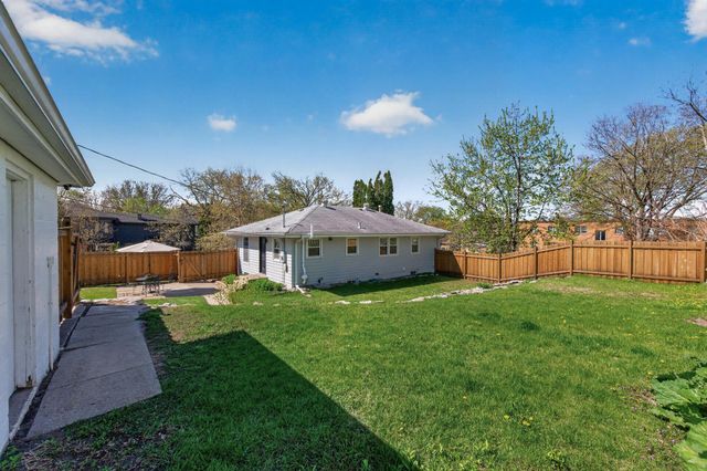 1001 34th Avenue NE, Minneapolis, MN 55418