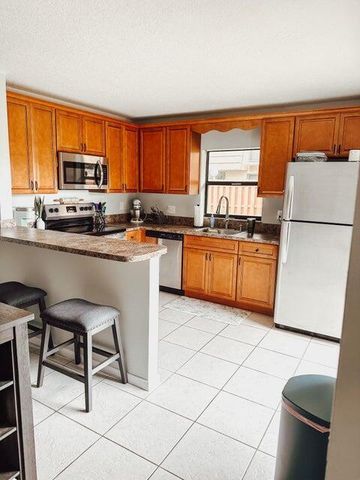 1402 Nebraska 15d, Fort Pierce, FL 34950