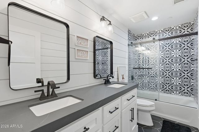 2744 E James Street, Gilbert, AZ 85296