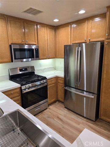 48 Vermillion, Irvine, CA 92603