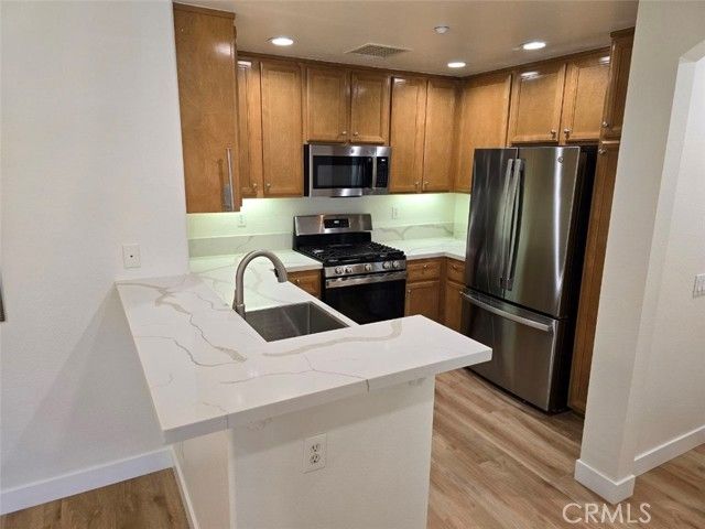 48 Vermillion, Irvine, CA 92603