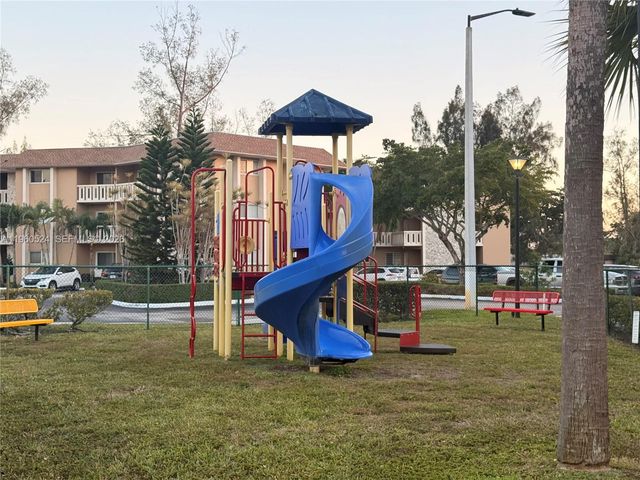 7480 Miami Lakes Dr G101, Miami Lakes, FL 33014