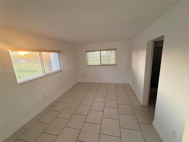 7480 Miami Lakes Dr G101, Miami Lakes, FL 33014