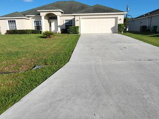4209 SW Whitebread Road, Port St Lucie, FL 34953