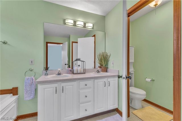 3719 Pheasants Walk, Brunswick, OH 44212