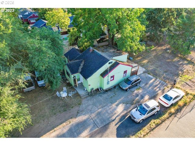 2737 Se 115TH Ave, Portland, OR 97266