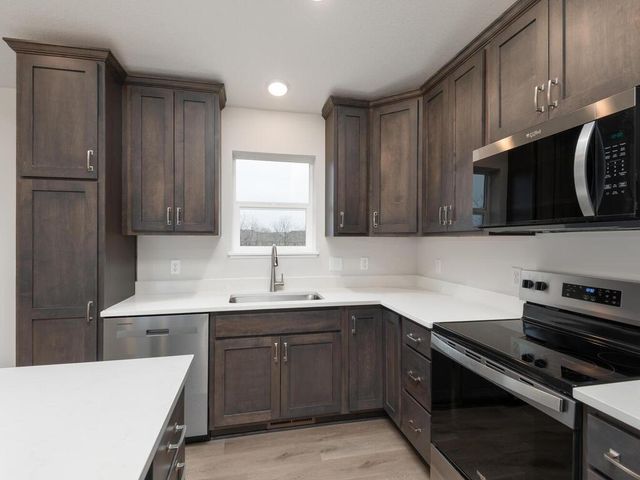 648 Hawthorne Lane, Watertown, MN 55388