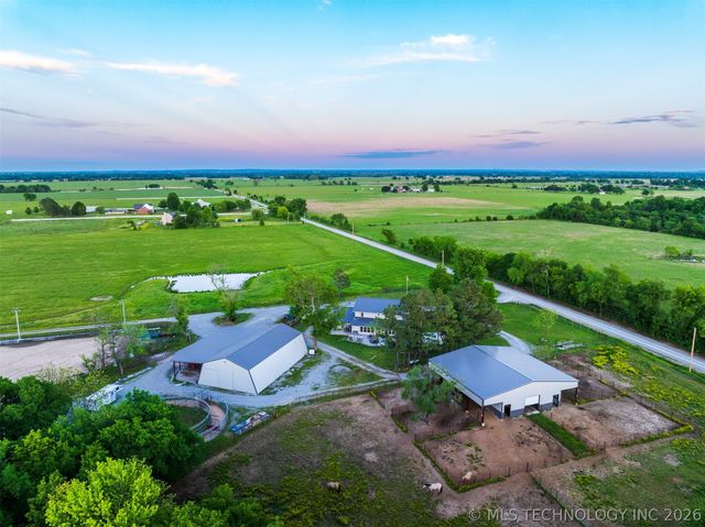 5378 W 450 Road, Pryor, OK 74361
