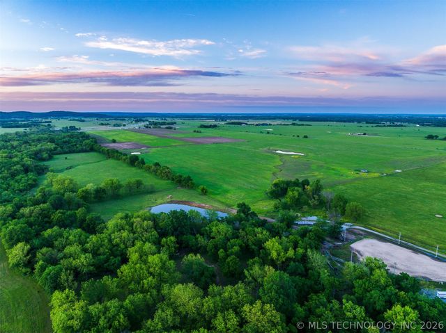 5378 W 450 Road, Pryor, OK 74361