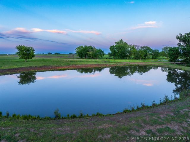 5378 W 450 Road, Pryor, OK 74361
