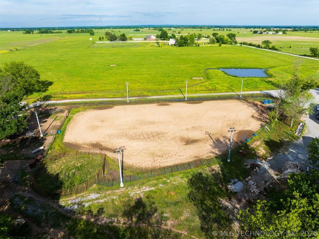 5378 W 450 Road, Pryor, OK 74361