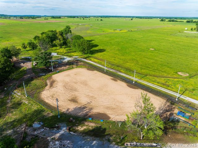 5378 W 450 Road, Pryor, OK 74361