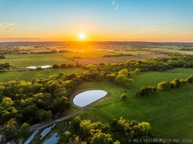 5378 W 450 Road, Pryor, OK 74361