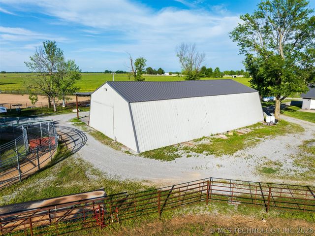 5378 W 450 Road, Pryor, OK 74361