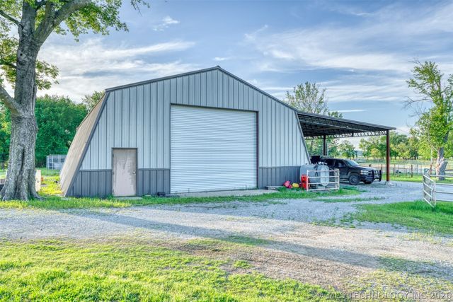5378 W 450 Road, Pryor, OK 74361