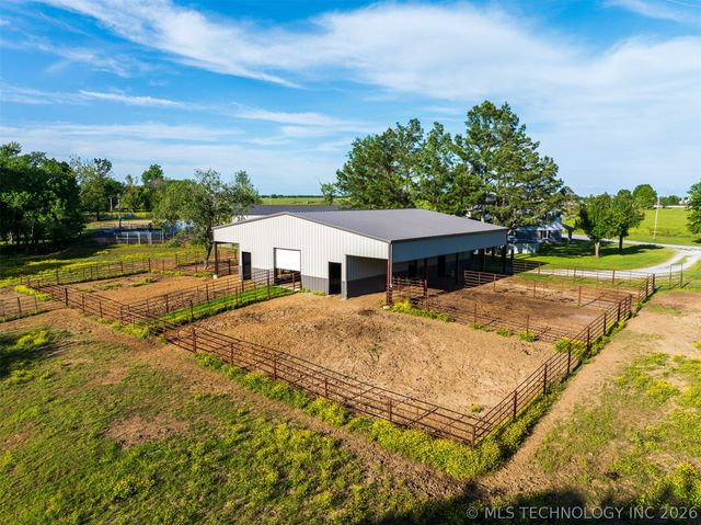 5378 W 450 Road, Pryor, OK 74361