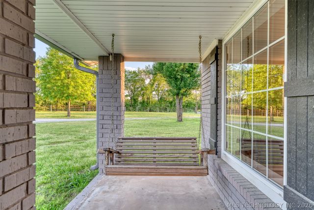 5378 W 450 Road, Pryor, OK 74361