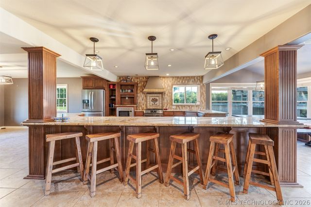 5378 W 450 Road, Pryor, OK 74361