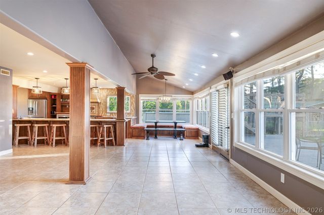 5378 W 450 Road, Pryor, OK 74361