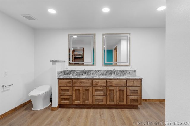 5378 W 450 Road, Pryor, OK 74361