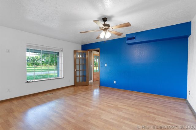 5378 W 450 Road, Pryor, OK 74361