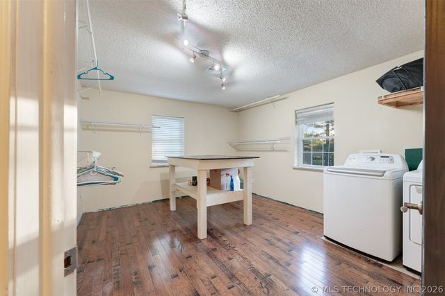 5378 W 450 Road, Pryor, OK 74361